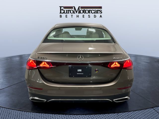 Used 2024 Mercedes-Benz E 350 4MATIC Sedan image 4