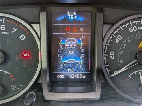 Used 2022 Toyota Tacoma TRD Off-Road w/ Technology Package image 11