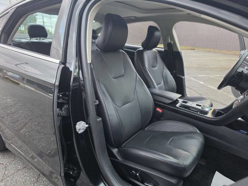 Used 2018 Ford Fusion Titanium AWD/4WD image 32
