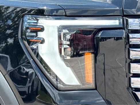 New 2026 GMC Sierra 3500 Denali Ultimate AWD/4WD image 19