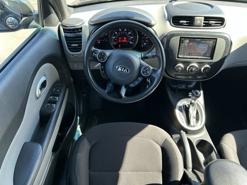 Used 2017 Kia Soul FWD image 9