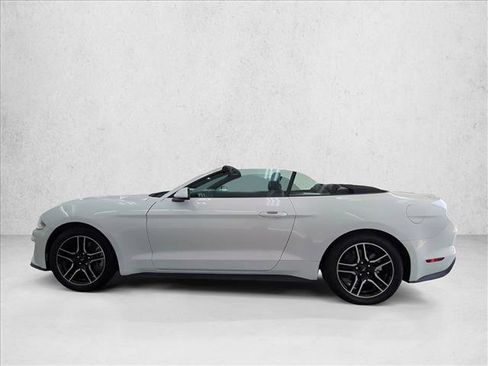Used 2022 Ford Mustang Premium RWD image 30