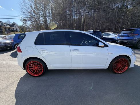 Used 2016 Volkswagen GTI Autobahn w/ Lighting Package (SEL) FWD image 4