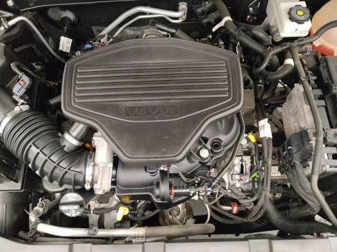 Used 2021 Chevrolet Blazer LT FWD image 30