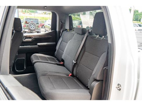 Used 2024 Chevrolet Silverado 1500 LT AWD/4WD image 18