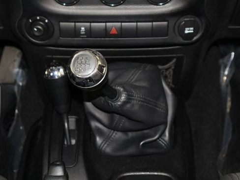 Used 2011 Jeep Wrangler Unlimited Sport image 13