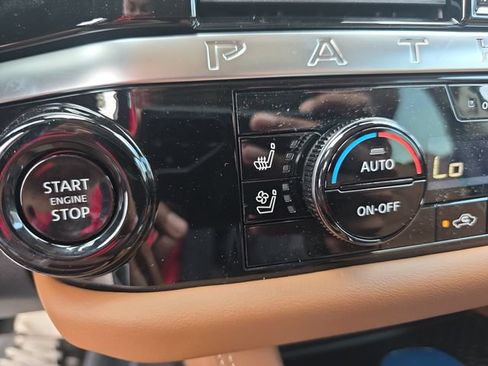 New 2026 Nissan Pathfinder Platinum w/ Cargo Package AWD/4WD image 26