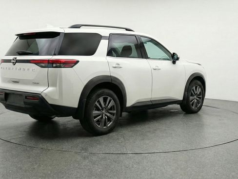 Used 2025 Nissan Pathfinder SV AWD/4WD image 7