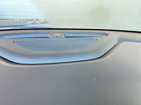 Used 2025 Chevrolet Blazer LT image 18