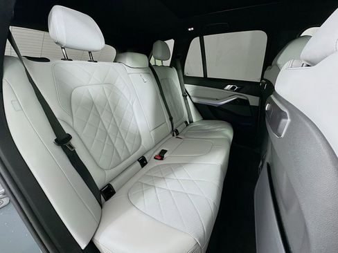 Certified 2024 BMW X5 sDrive40i w/ M Sport Package RWD image 28