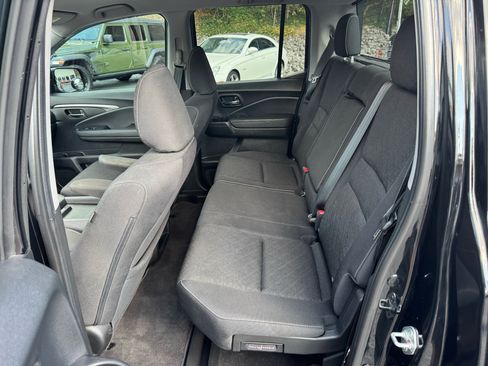 Used 2021 Honda Ridgeline Sport image 16