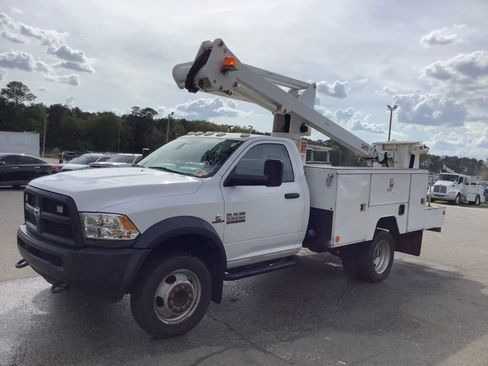 Used 2015 RAM 5500 Tradesman w/ Cold Weather Group AWD/4WD image 2
