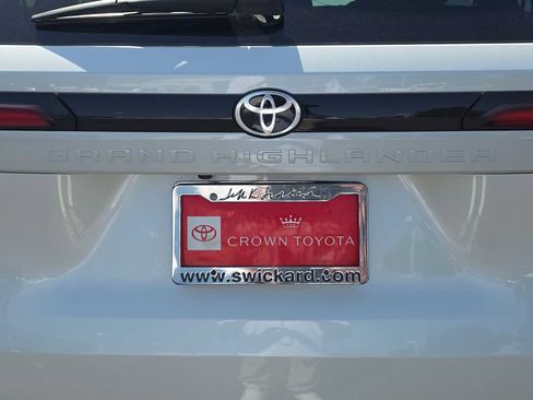 Certified 2026 Toyota Grand Highlander FWD image 15