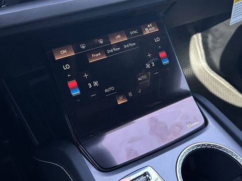 New 2026 Cadillac Vistiq Sport image 15