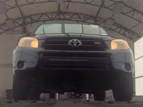 Used 2006 Toyota RAV4 4WD V6 image 3