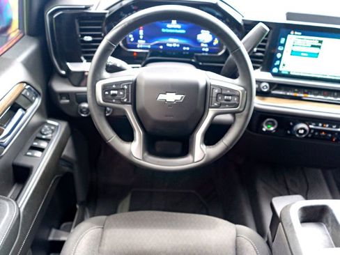 Used 2023 Chevrolet Silverado 1500 LT RWD image 24