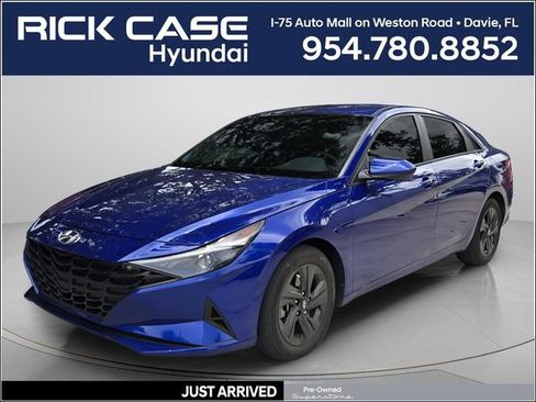 Used 2023 Hyundai Elantra SEL FWD image 1