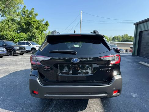 Used 2025 Subaru Outback Onyx Edition XT AWD/4WD image 5