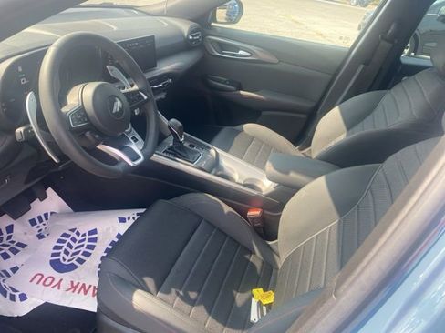 Used 2024 Dodge Hornet R/T w/ R/T Blacktop Package image 16