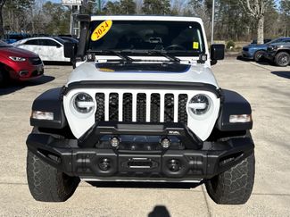 Used 2024 Jeep Wrangler Sport video 2