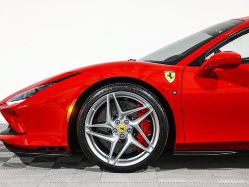 Used 2020 Ferrari F8 Tributo RWD image 15