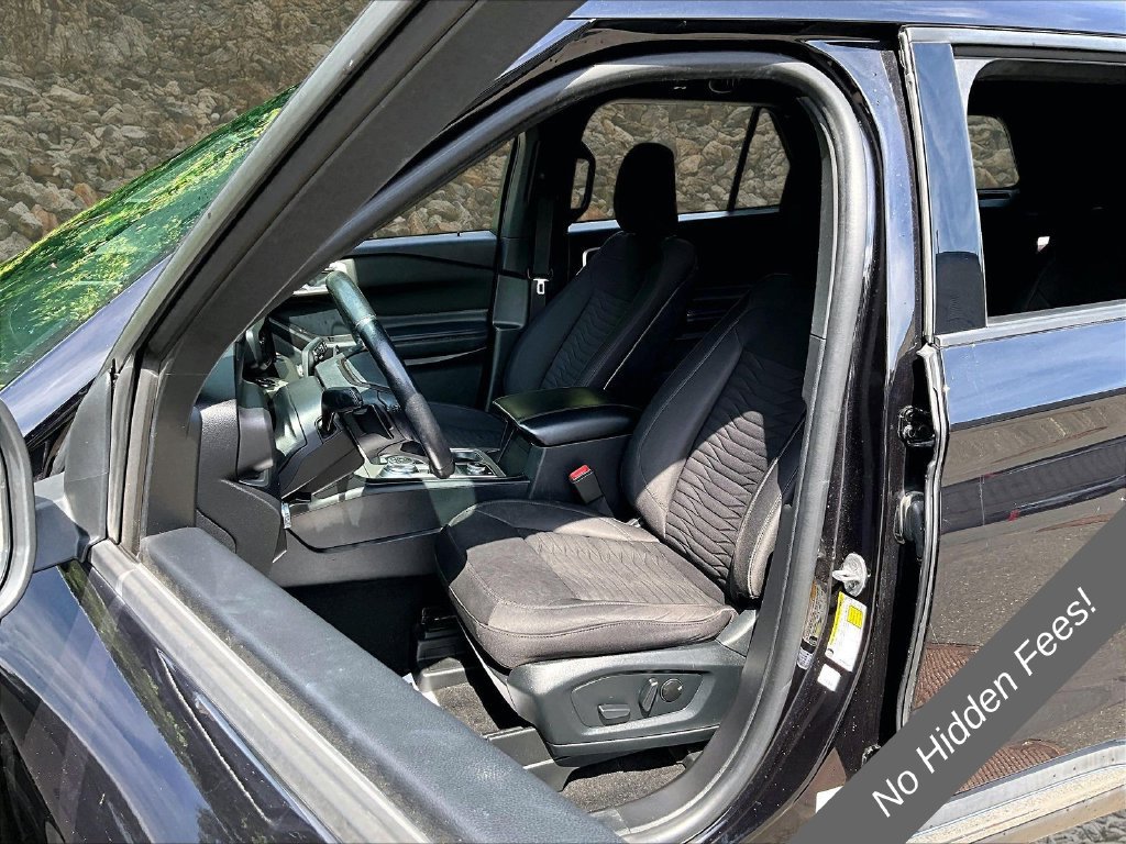 Used 2020 Ford Explorer XLT AWD/4WD image 22