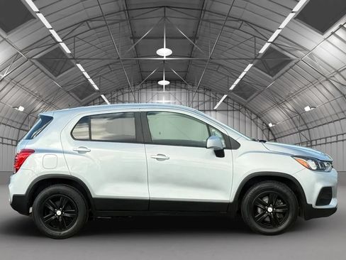 Used 2020 Chevrolet Trax LS w/ Tint and Cruise Package FWD image 8