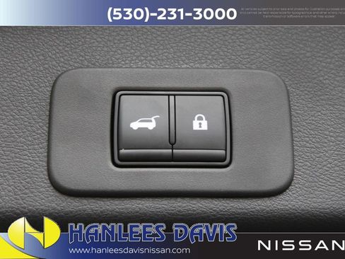 New 2025 Nissan Murano SL image 11