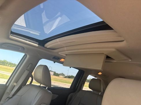 Used 2015 Honda Odyssey Touring Elite image 10