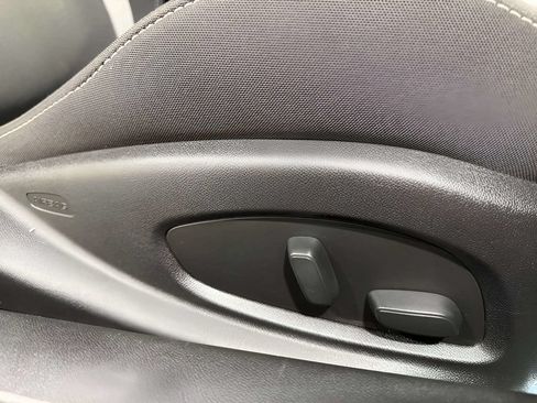 Used 2018 Chevrolet Camaro SS RWD image 13