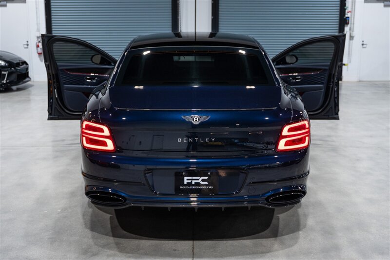 Used 2022 Bentley Flying Spur W12 AWD/4WD image 44