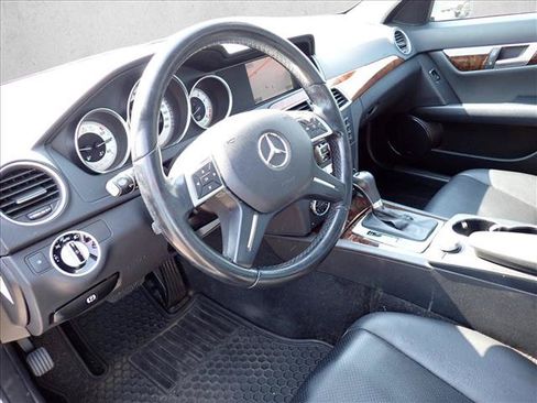 Used 2013 Mercedes-Benz C 300 4MATIC Sedan image 9