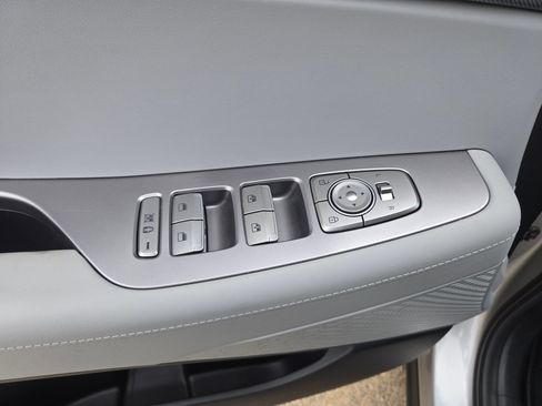 Used 2025 Hyundai Palisade SEL FWD image 12