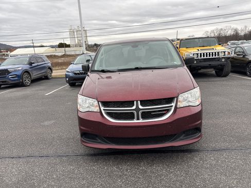 Used 2019 Dodge Grand Caravan SE image 8