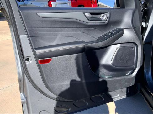 Used 2025 Ford Escape Active image 20