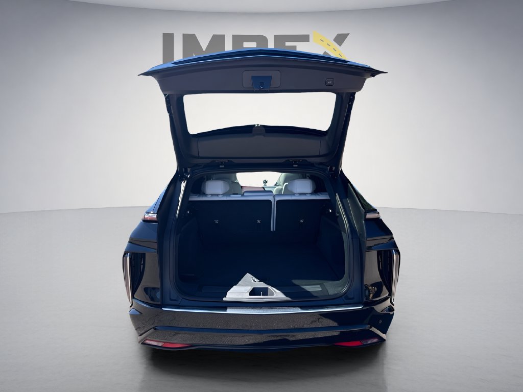 Used 2024 Cadillac Lyriq Luxury RWD image 32