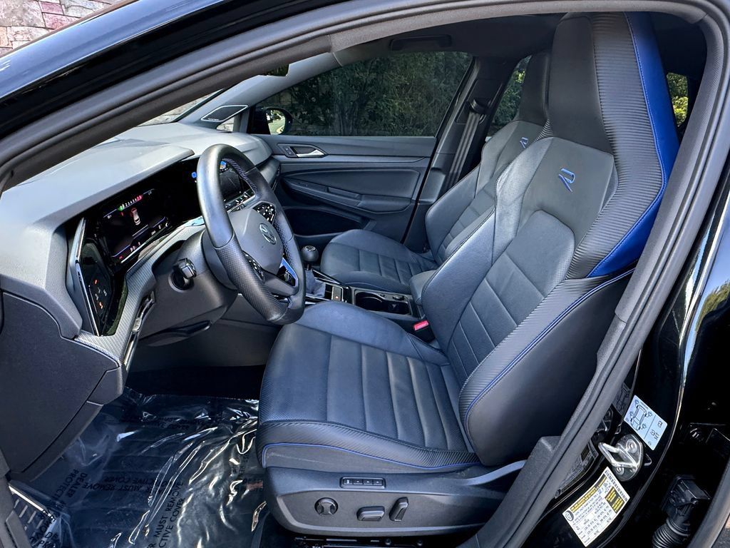 Used 2023 Volkswagen Golf R AWD/4WD image 18