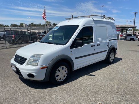 Used 2011 Ford Transit Connect XLT FWD image 1