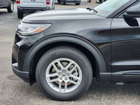 New 2026 Ford Explorer Active RWD image 9