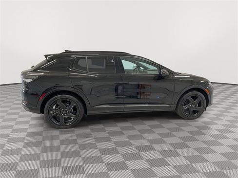 New 2025 Chevrolet Equinox EV RS w/ Convenience Package II image 12