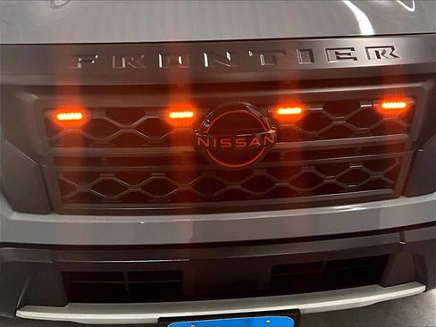 Used 2024 Nissan Frontier PRO-4X w/ Off-Road Protection Package image 30