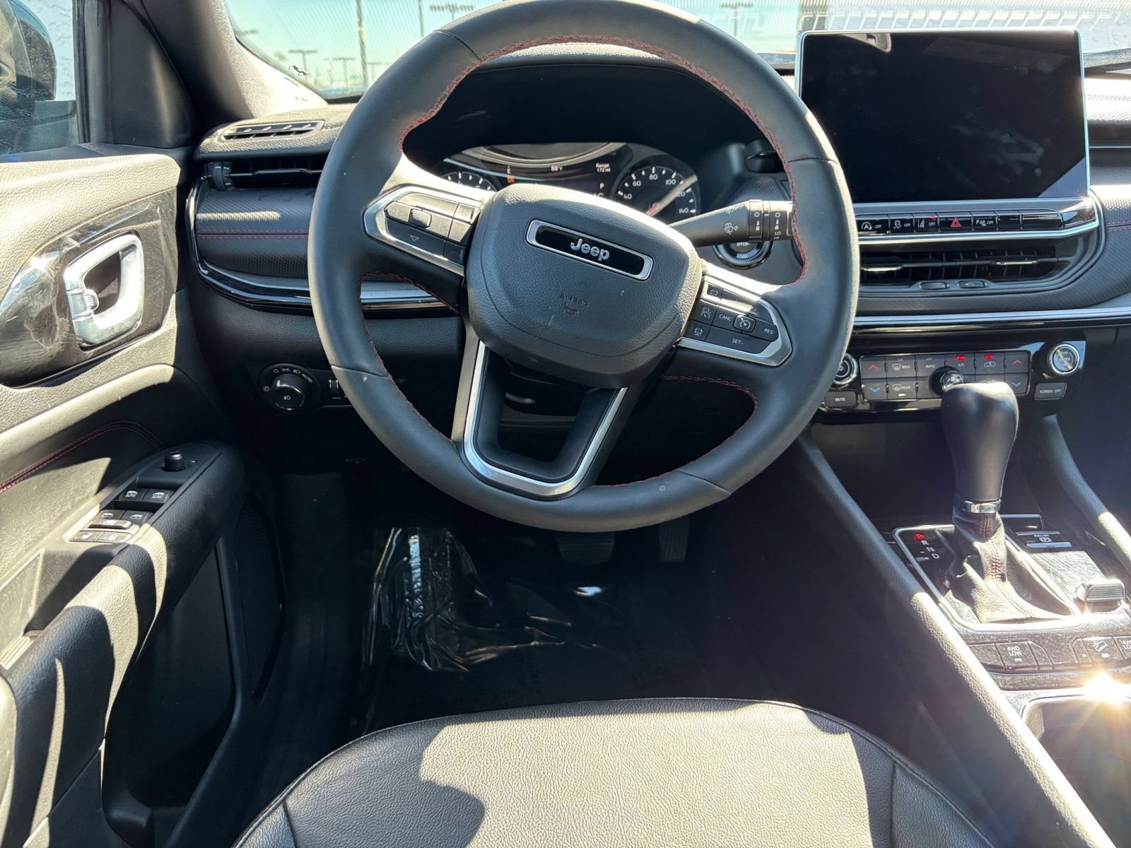 Used 2026 Jeep Compass Trailhawk AWD/4WD image 35