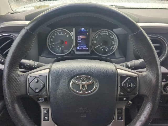 Used 2018 Toyota Tacoma SR5 RWD image 29