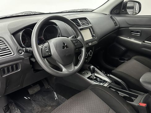 Used 2019 Mitsubishi Outlander Sport LE image 8