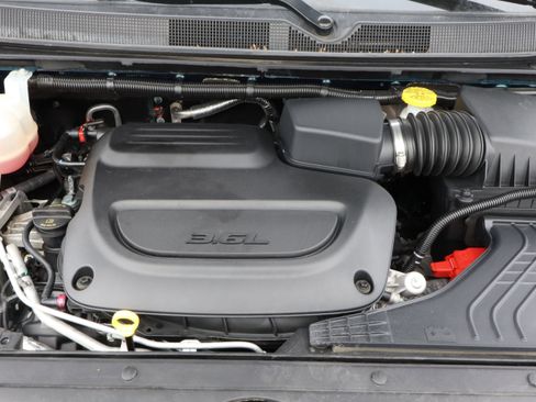 Used 2023 Chrysler Pacifica Limited w/ Trailer Tow Group image 18