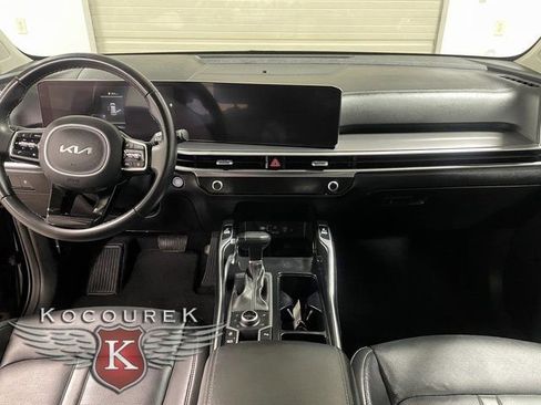 Used 2024 Kia Sorento S image 13