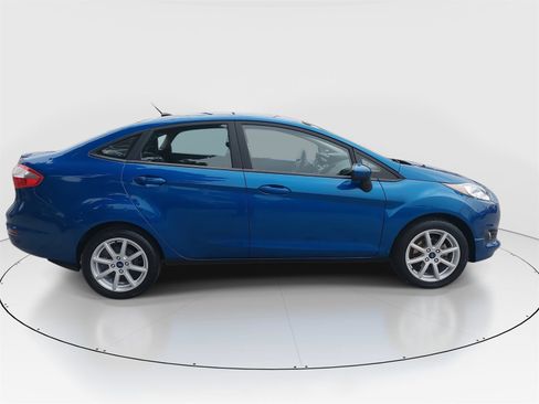 Used 2018 Ford Fiesta SE w/ Equipment Group 201A image 8
