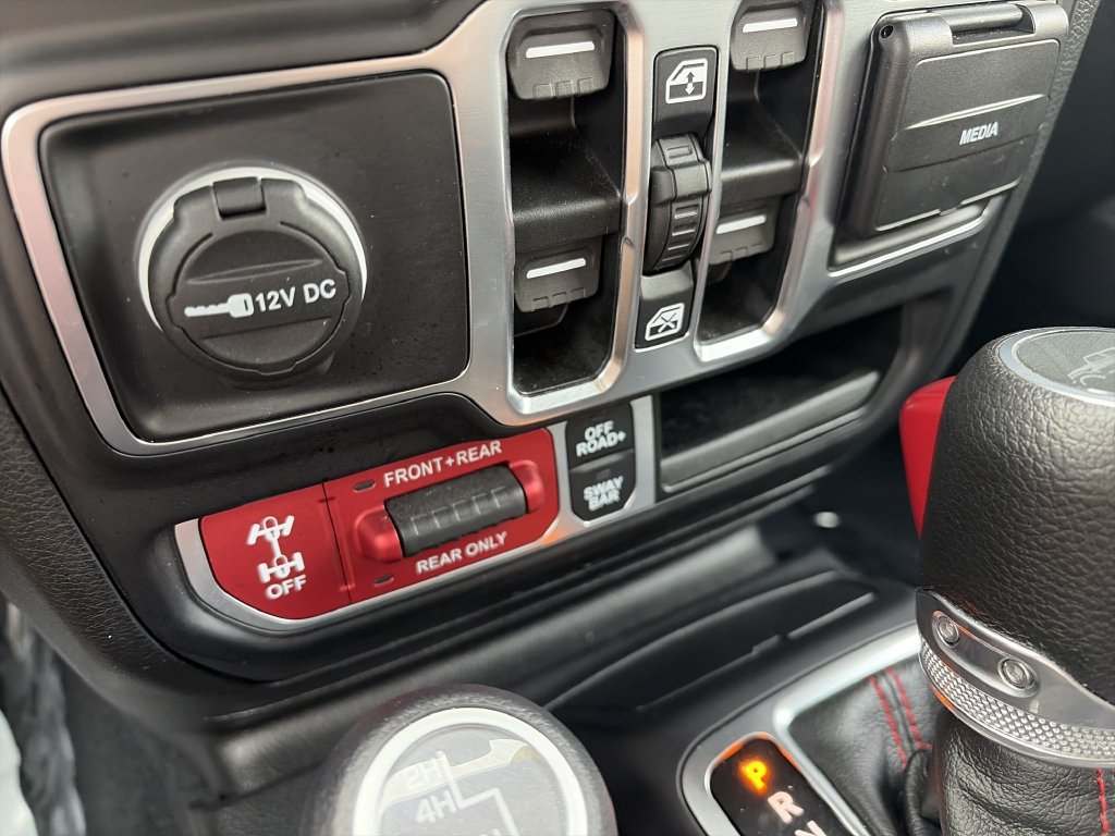 Used 2023 Jeep Gladiator Rubicon AWD/4WD image 24