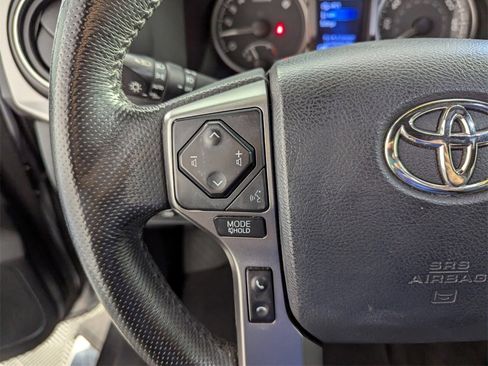 Used 2020 Toyota Tacoma Limited image 21