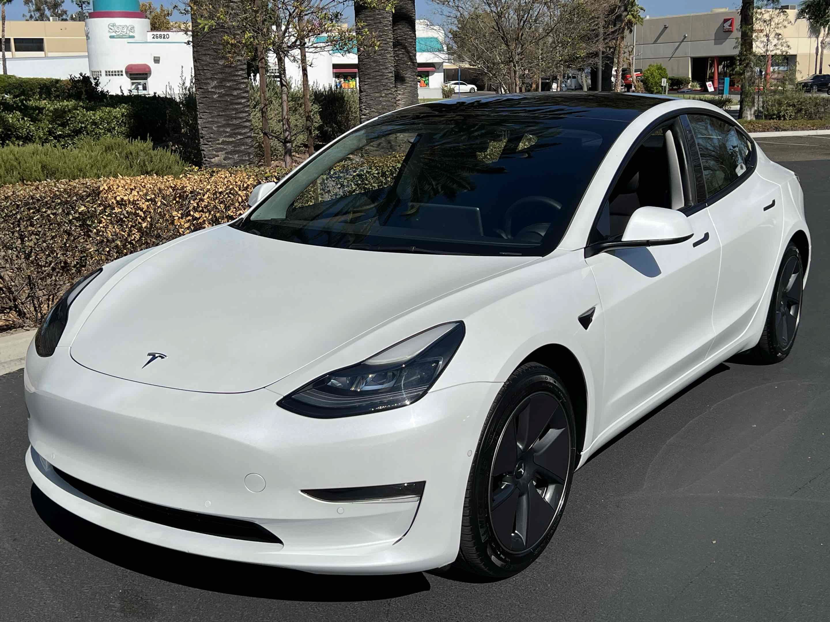 Used 2022 Tesla Model 3 RWD image 16